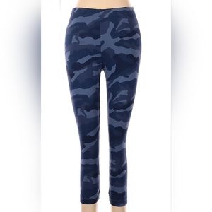 OLD NAVY Plus Size Women's Cropped Camo Leggings